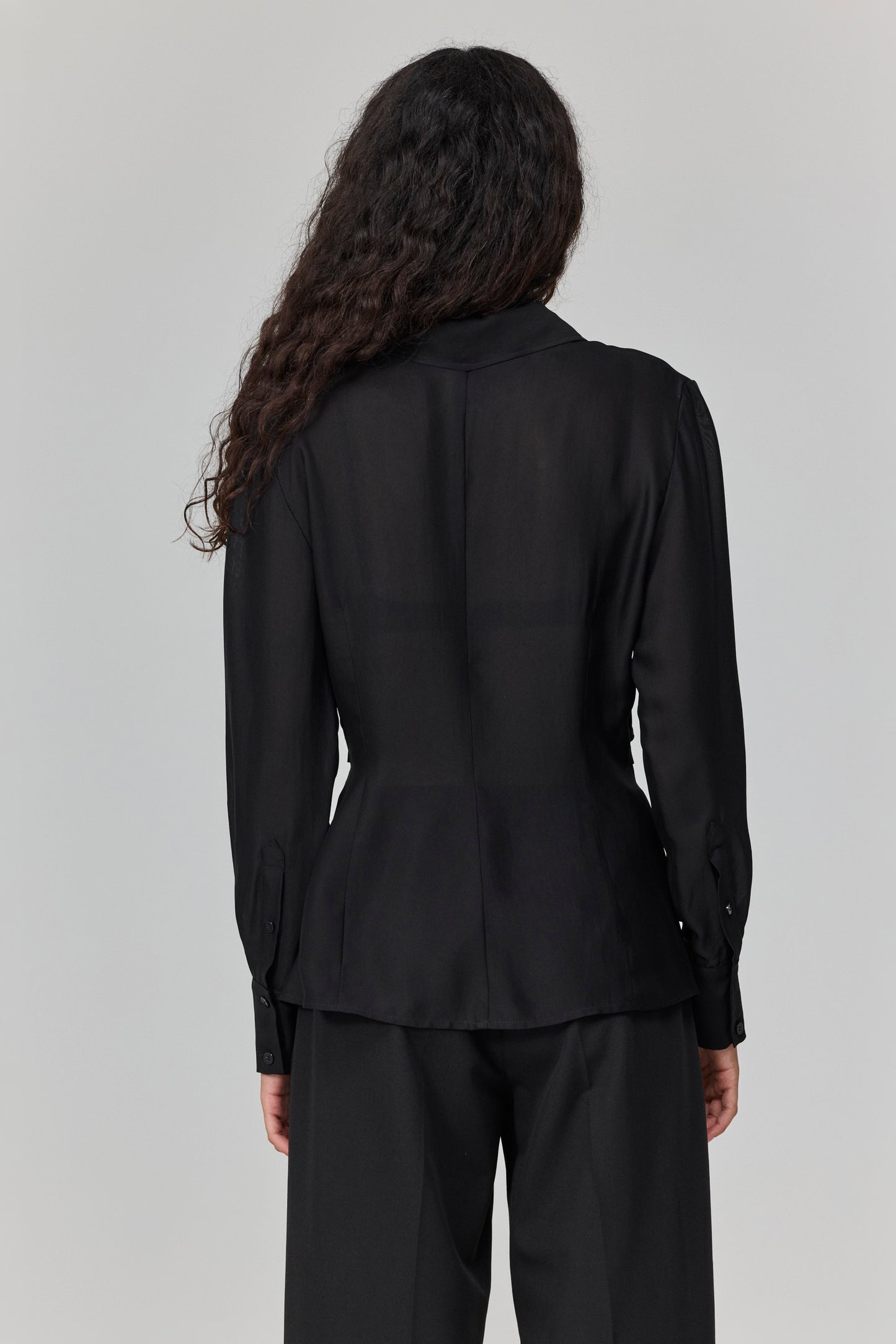 חולצה עם שאיפות