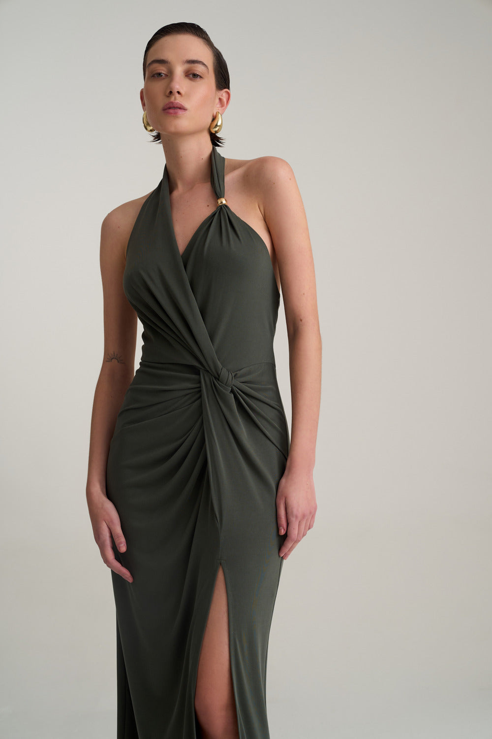 שמלה שמסובבת ראשים