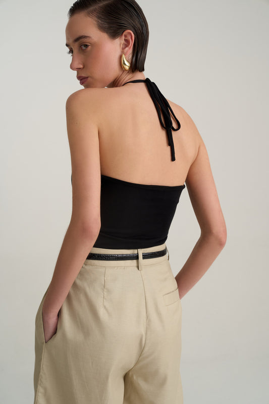 טופ שמגלה כתפיים