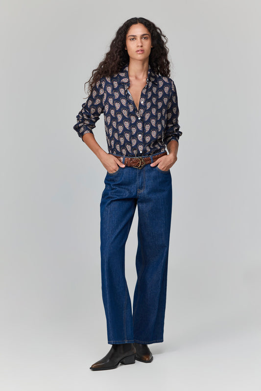 חולצה שלא מתנצלת