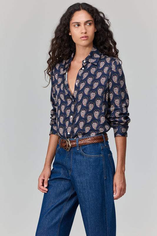 חולצה שלא מתנצלת