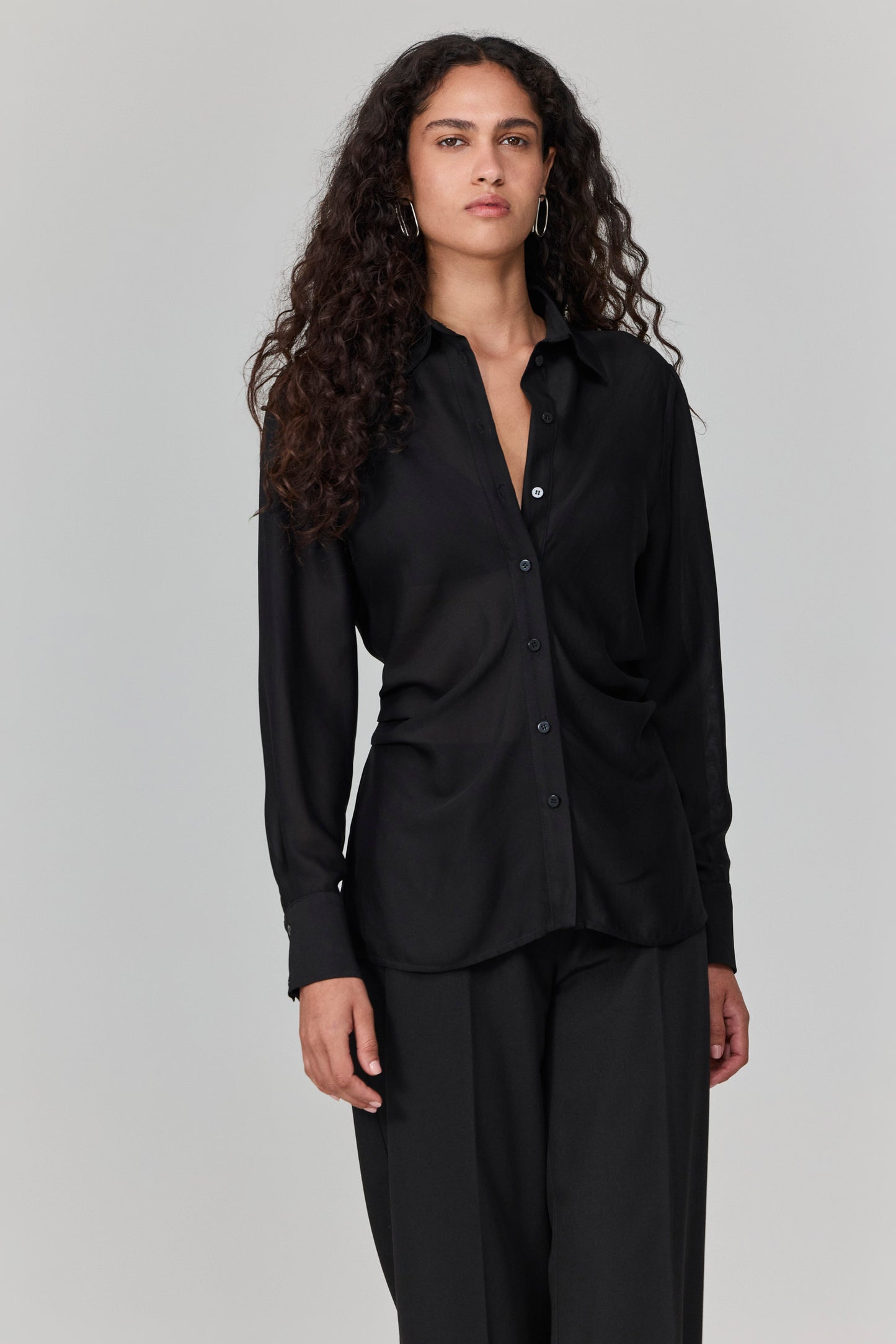 חולצה עם שאיפות