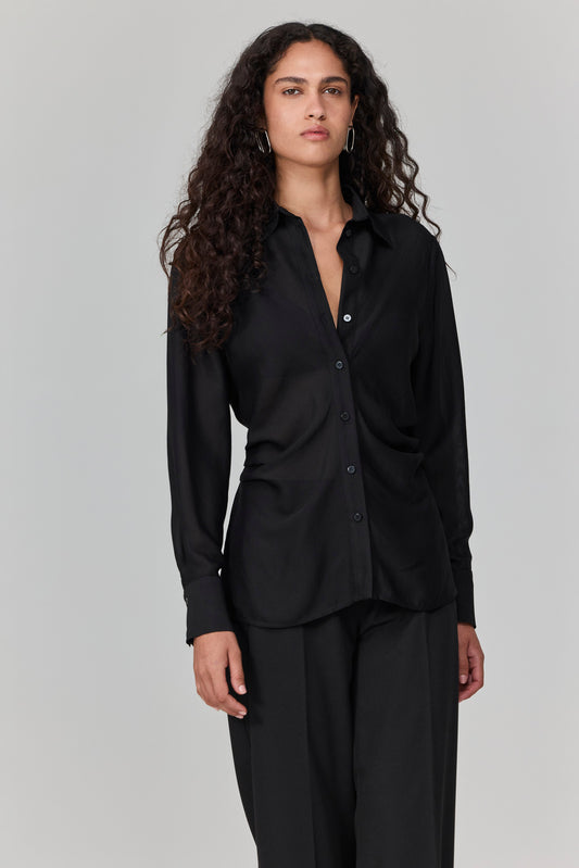 חולצה עם שאיפות