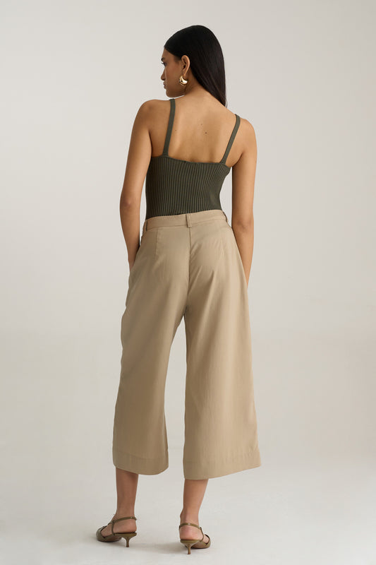 מכנסיים שאוהבים את הערב