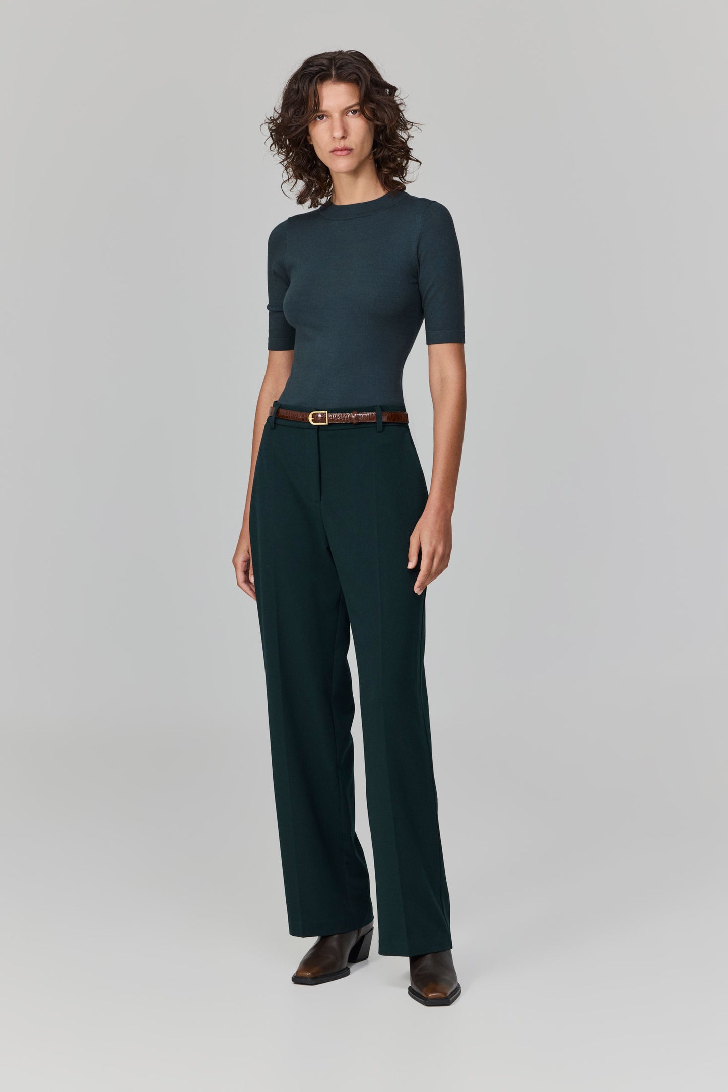 מכנסיים שמחזיקים סיפור