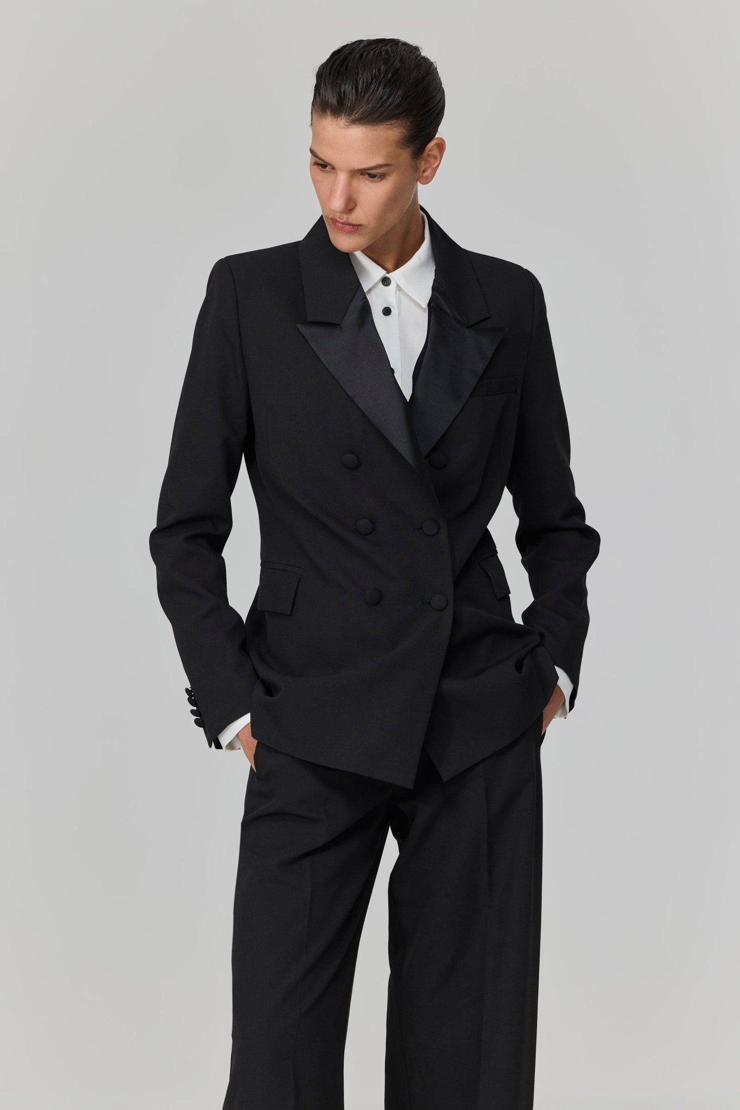 טוקסידו שילווה אותך