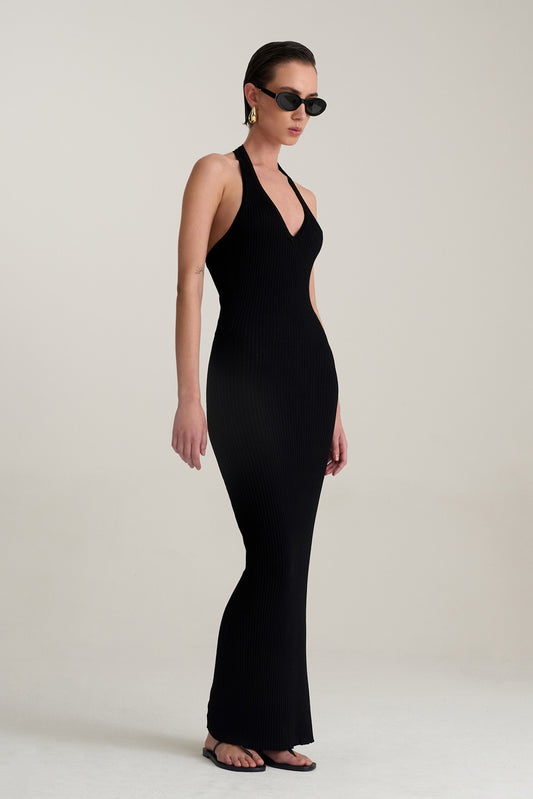 שמלה שקושרת לבבות