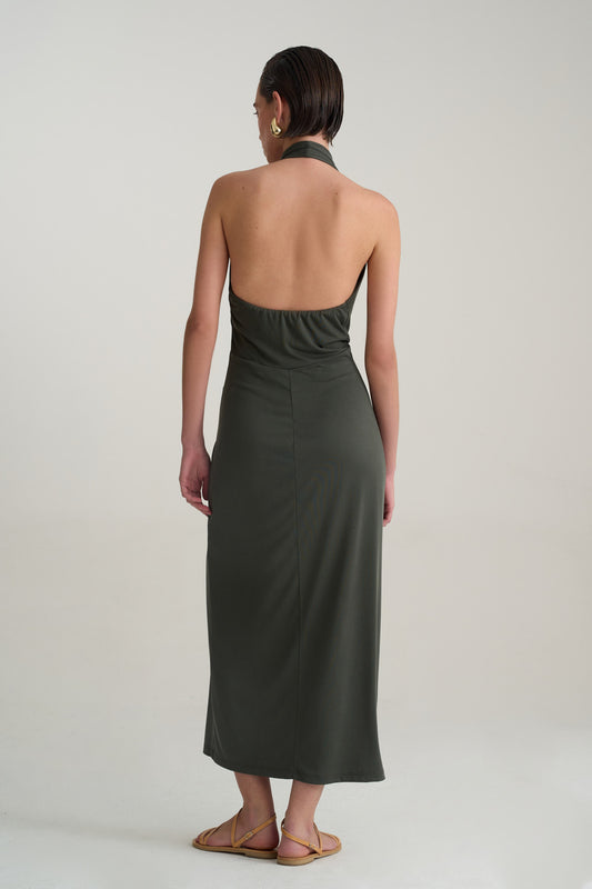 שמלה שמסובבת ראשים