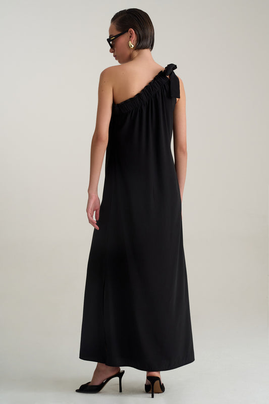 שמלה עד קצה הלילה