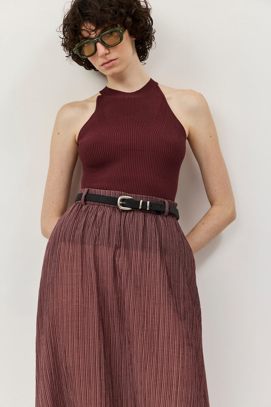 גופיה שסגורה על עצמה