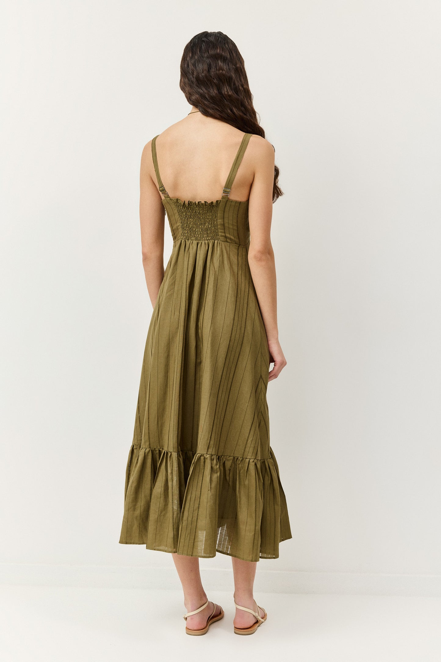 שמלה שיצאה לחופשה