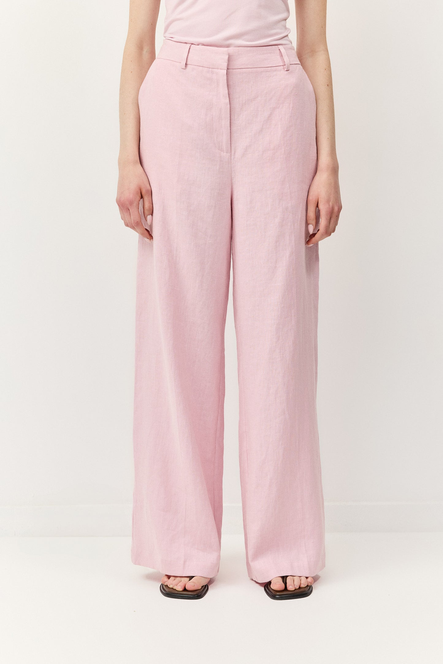 מכנסיים שידברו עליהם