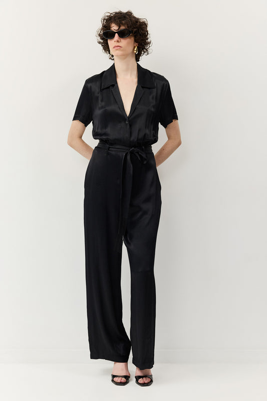 אוברול שחושב בגדול