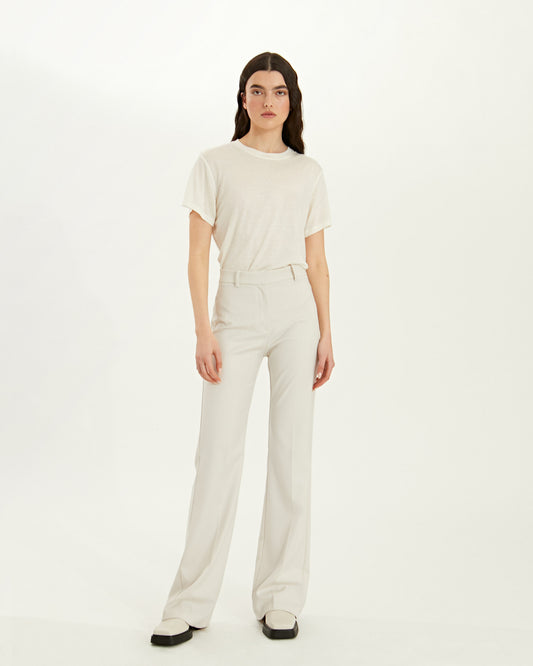 מכנסיים שהולכים עם הזרם